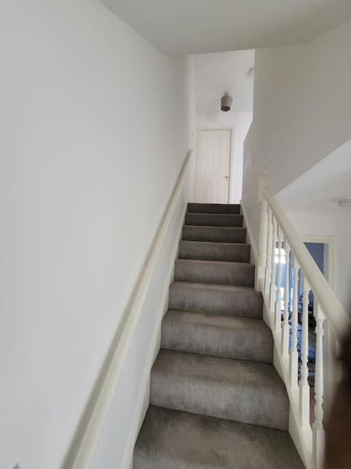 2 Bedroom End Of Terrace House Wellington  Exterior foto
